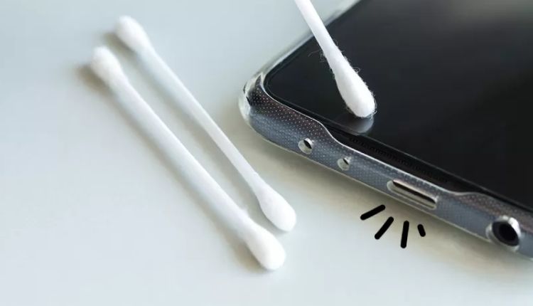 iphone speaker cleaner